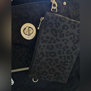 Baggallini Black Leopard design, Crossbody Bag with mini attachable coin purse.